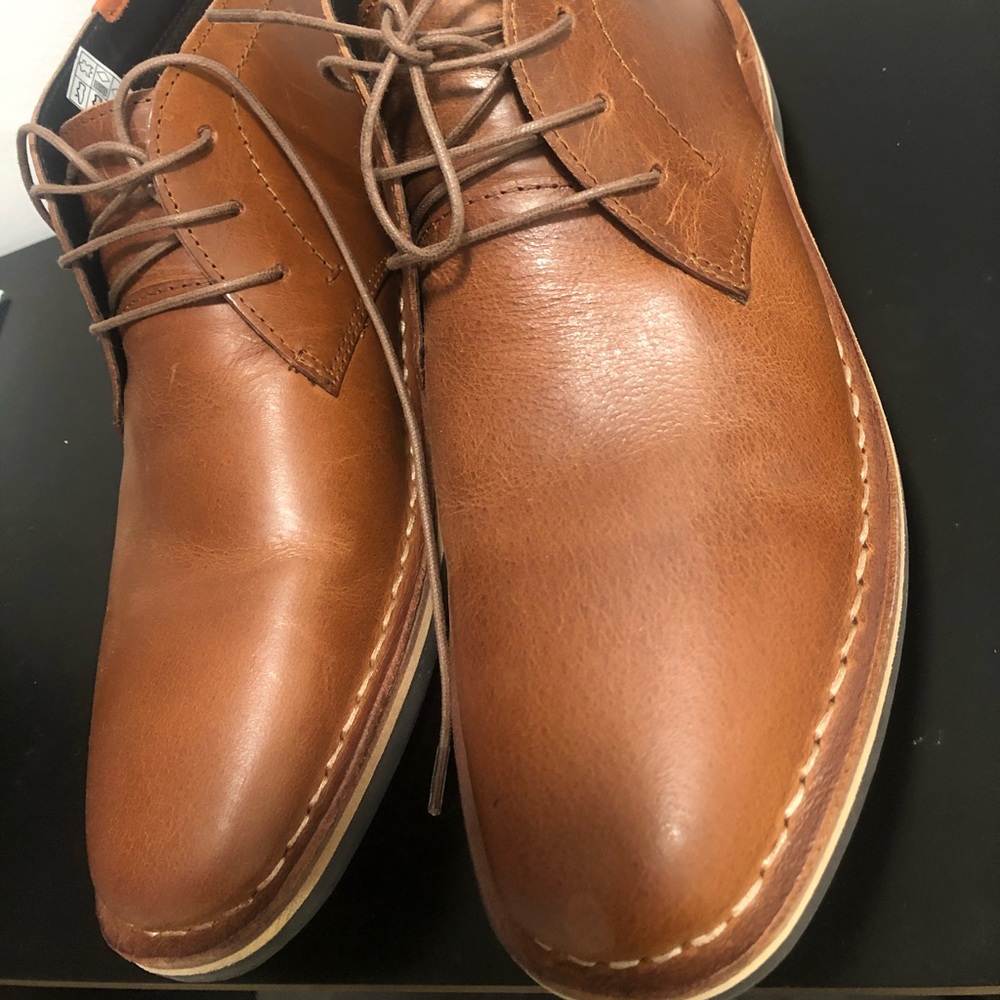 Steve Madden Cognac Men’s dress shoes brand new! Size 8 never used.